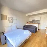 Parisian Studio Arc Triomphe